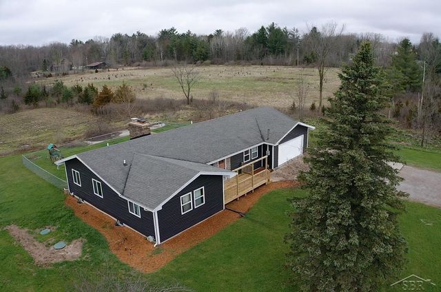 3411 N Eastman Road, Midland, MI 48642