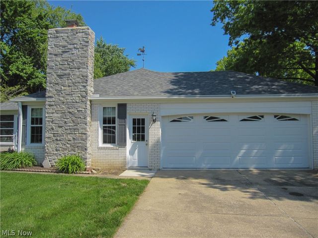 7351 Starcliff Avenue NW, North Canton, OH 44720