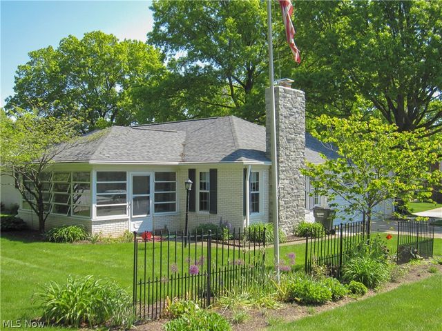7351 Starcliff Avenue NW, North Canton, OH 44720