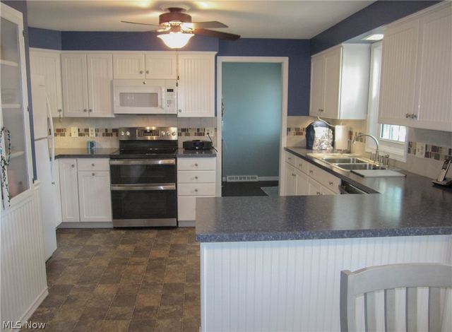 7351 Starcliff Avenue NW, North Canton, OH 44720