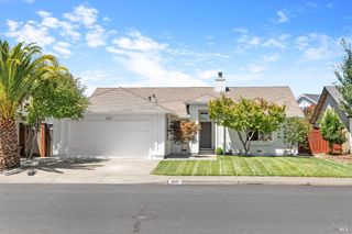 6137 Amie Dr, Windsor, CA 95492