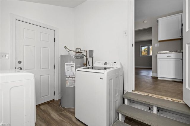 205 Frank DR, Chesapeake, VA 23322