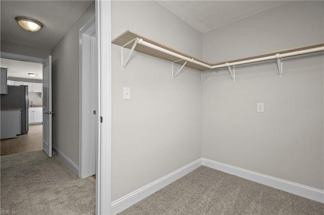 205 Frank DR, Chesapeake, VA 23322