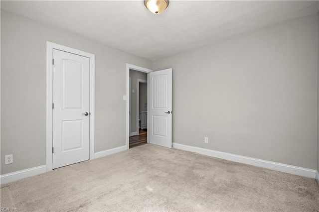 205 Frank DR, Chesapeake, VA 23322