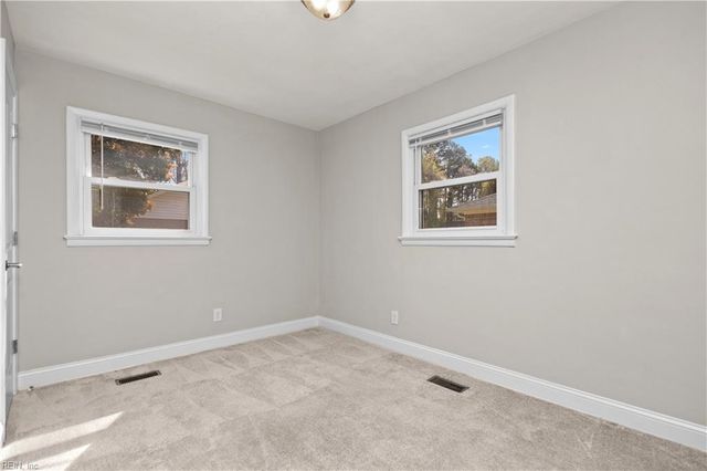 205 Frank DR, Chesapeake, VA 23322