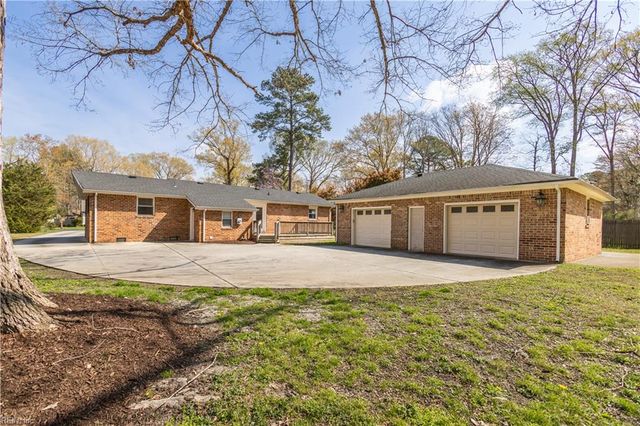 205 Frank DR, Chesapeake, VA 23322