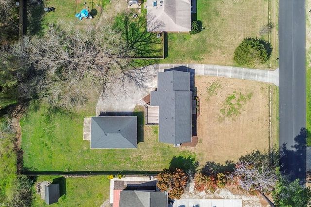 205 Frank DR, Chesapeake, VA 23322