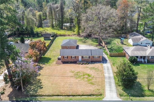 205 Frank DR, Chesapeake, VA 23322