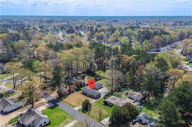 205 Frank DR, Chesapeake, VA 23322