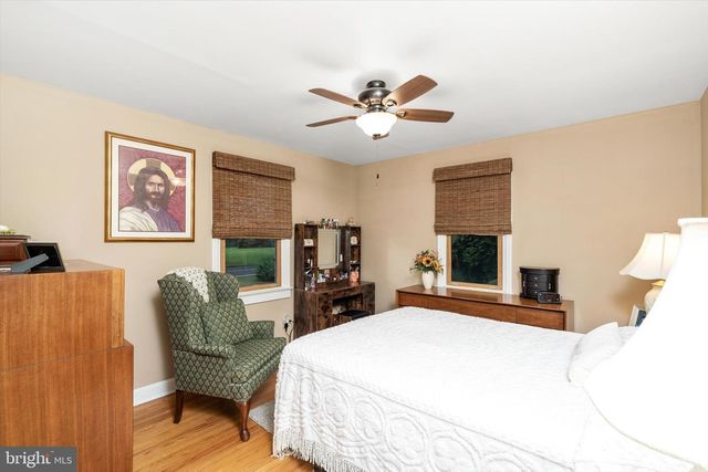 77 OLD YORK RD, Chesterfield, NJ 08515