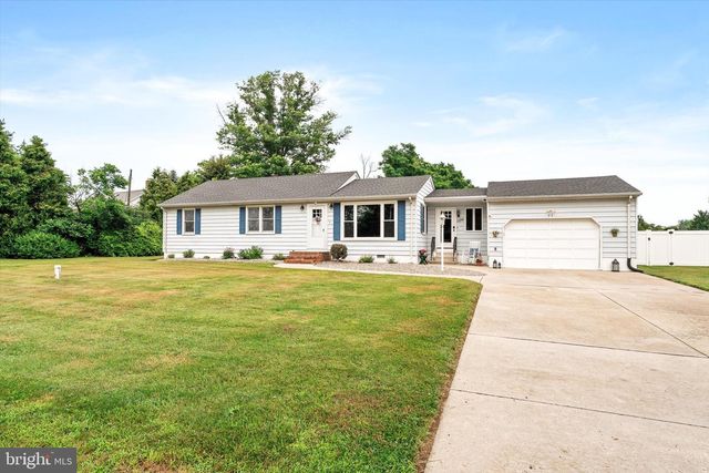77 OLD YORK RD, Chesterfield, NJ 08515