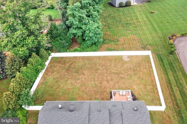 77 OLD YORK RD, Chesterfield, NJ 08515