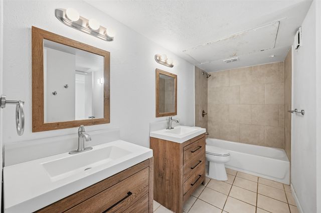 4645 Carr Street, The Colony, TX 75056