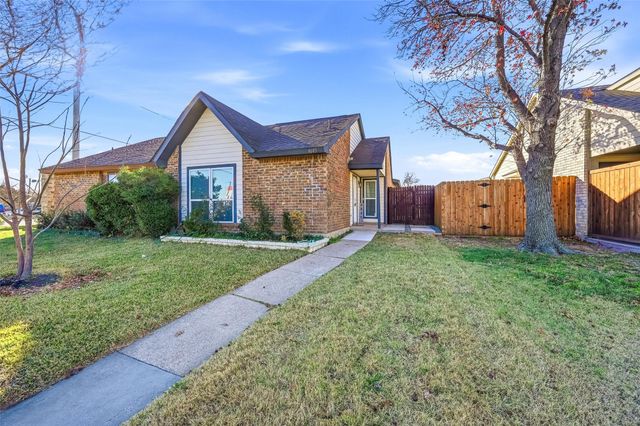 4645 Carr Street, The Colony, TX 75056