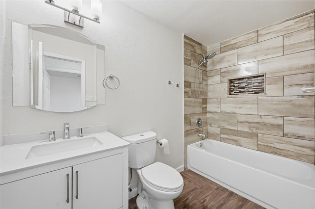 4645 Carr Street, The Colony, TX 75056