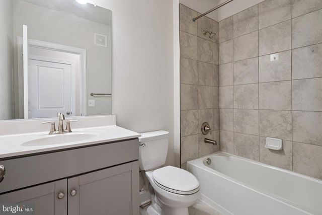 14921 RIVER WALK WAY, Woodbridge, VA 22191