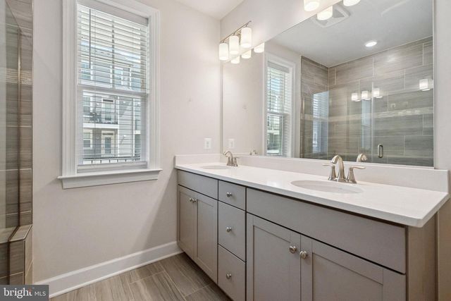 14921 RIVER WALK WAY, Woodbridge, VA 22191