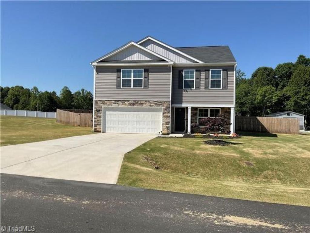 217 Beebop Lane, Lexington, NC 27295
