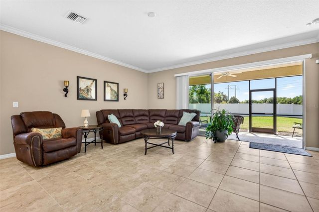 8238 WILLOW BEACH DRIVE, Riverview, FL 33578