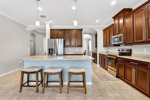 8238 WILLOW BEACH DRIVE, Riverview, FL 33578