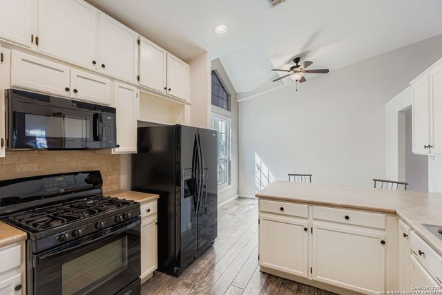 7914 Pine Manor, San Antonio, TX 78240