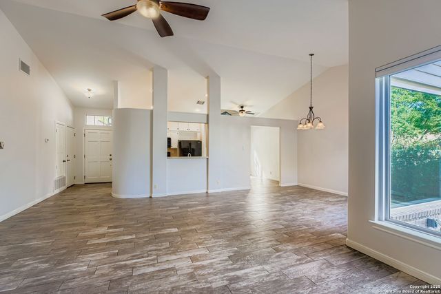 7914 Pine Manor, San Antonio, TX 78240