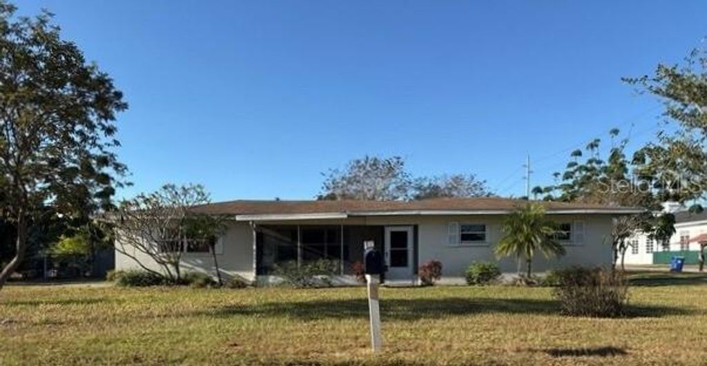 612 E PEARCE AVENUE, Eagle Lake, FL 33839
