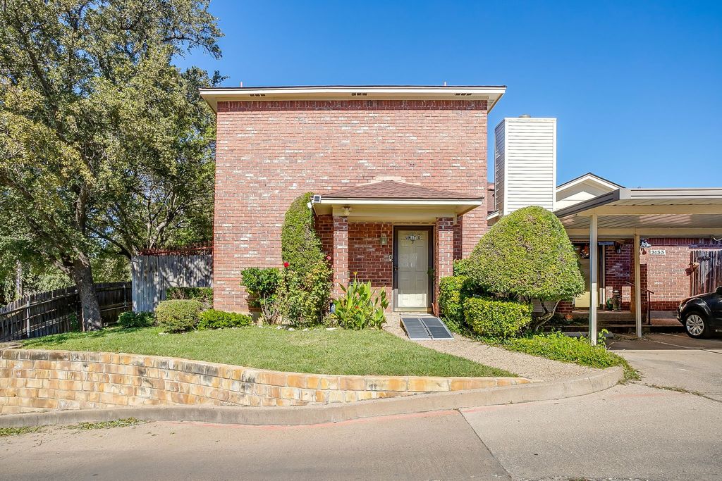 3133 Sappington Place D, Fort Worth, TX 76116