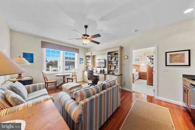 9 W SUMNER AVE, Long Beach Township, NJ 08008