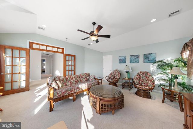 9 W SUMNER AVE, Long Beach Township, NJ 08008