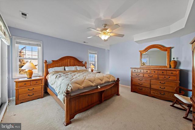 9 W SUMNER AVE, Long Beach Township, NJ 08008