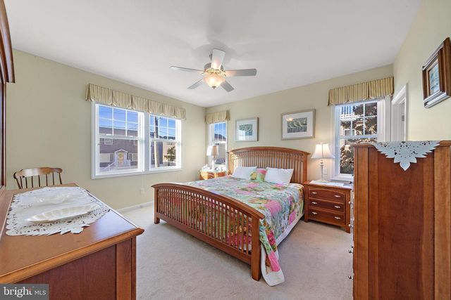 9 W SUMNER AVE, Long Beach Township, NJ 08008