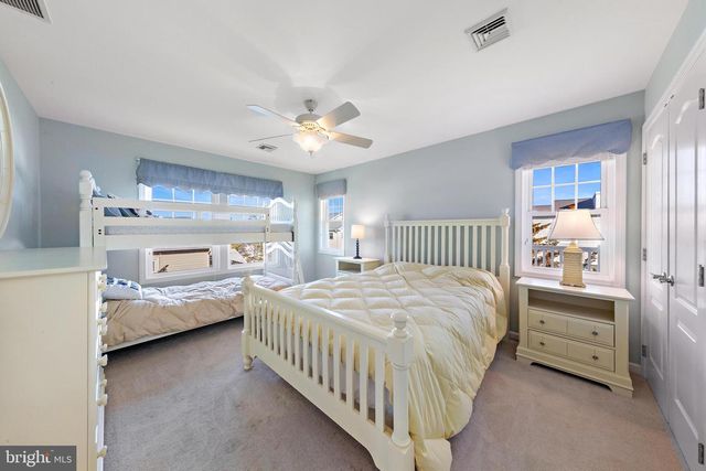 9 W SUMNER AVE, Long Beach Township, NJ 08008