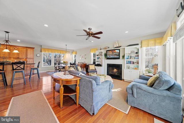 9 W SUMNER AVE, Long Beach Township, NJ 08008