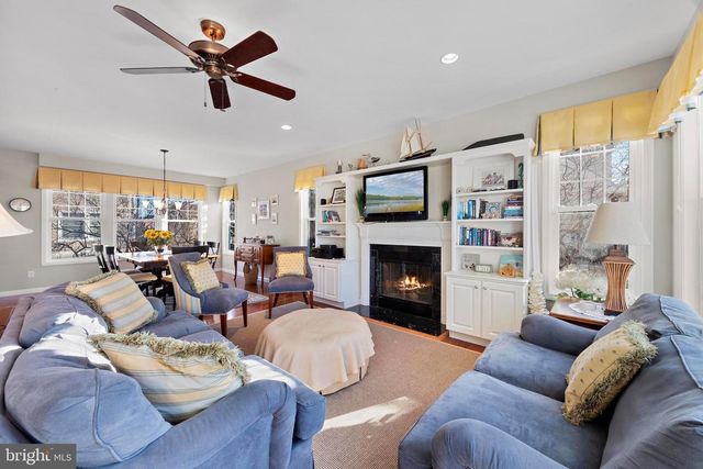 9 W SUMNER AVE, Long Beach Township, NJ 08008