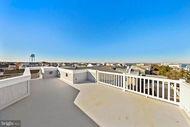 9 W SUMNER AVE, Long Beach Township, NJ 08008