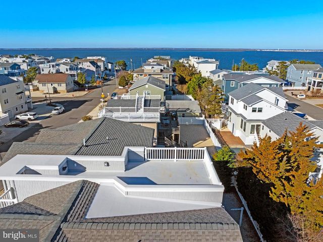 9 W SUMNER AVE, Long Beach Township, NJ 08008