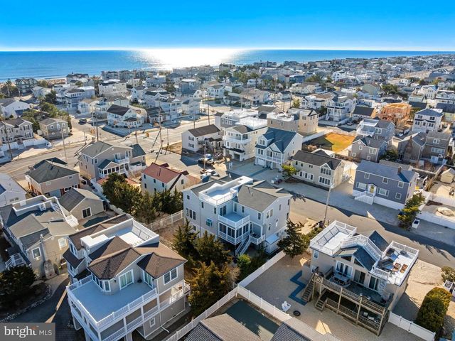 9 W SUMNER AVE, Long Beach Township, NJ 08008