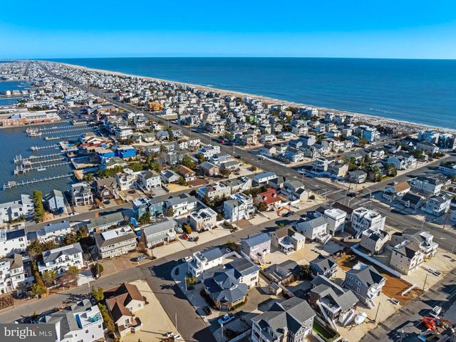 9 W SUMNER AVE, Long Beach Township, NJ 08008