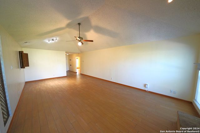4211 COLONNEH TRL, San Antonio, TX 78218