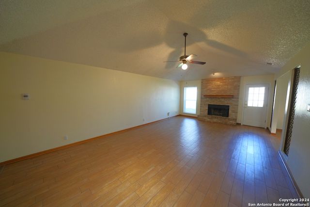 4211 COLONNEH TRL, San Antonio, TX 78218