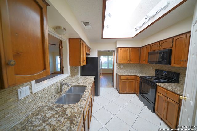 4211 COLONNEH TRL, San Antonio, TX 78218