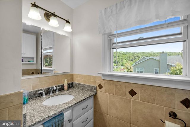 1244 TAFT AVE, Allentown, PA 18103