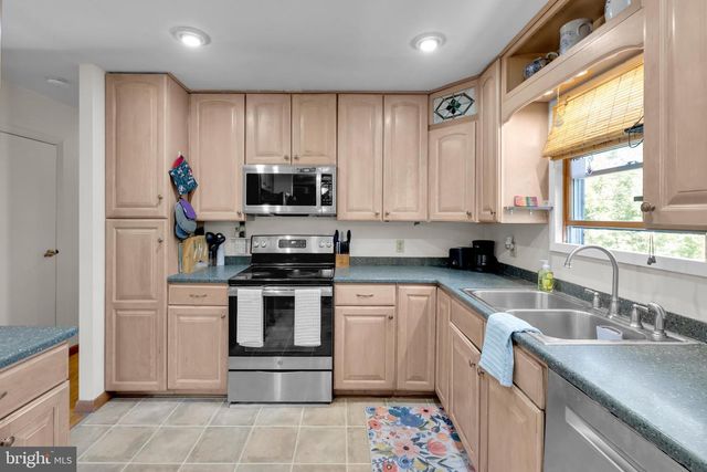 1244 TAFT AVE, Allentown, PA 18103