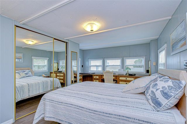 38634 LANSING AVENUE, Zephyrhills, FL 33542