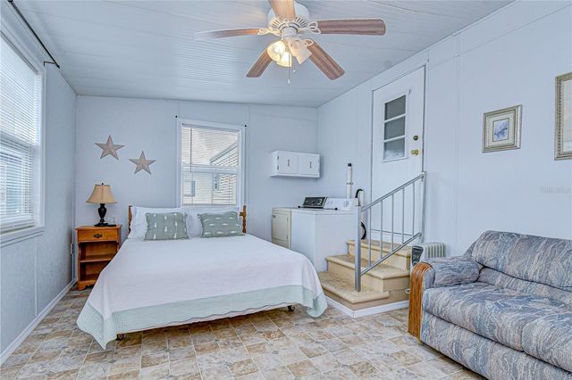 38634 LANSING AVENUE, Zephyrhills, FL 33542