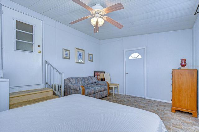 38634 LANSING AVENUE, Zephyrhills, FL 33542