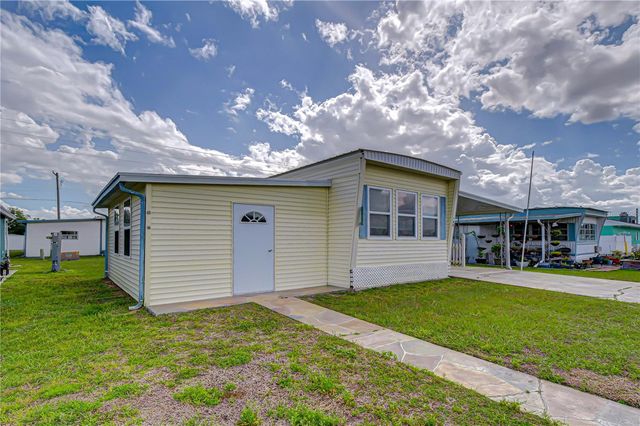38634 LANSING AVENUE, Zephyrhills, FL 33542