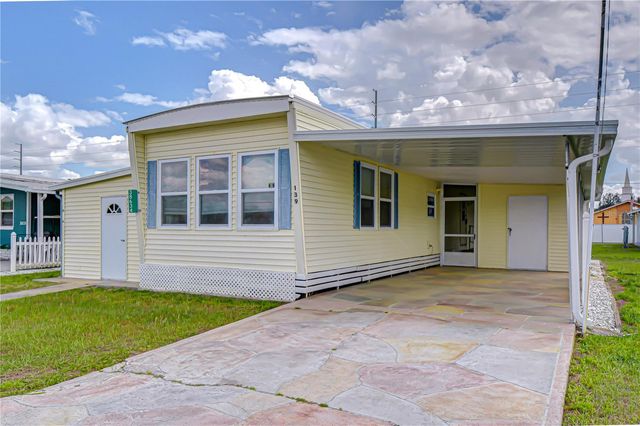 38634 LANSING AVENUE, Zephyrhills, FL 33542