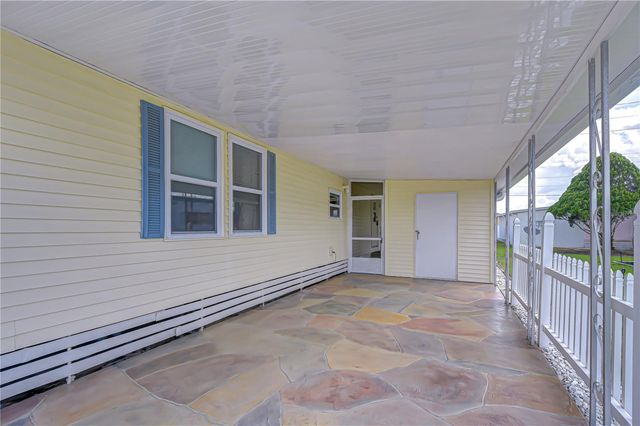 38634 LANSING AVENUE, Zephyrhills, FL 33542